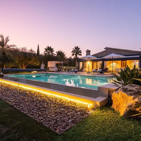 Kati Villa *